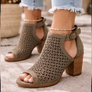 Carlos by Carlos Santana Leandra Western Boho Block Heel Sandal Bootie 6M